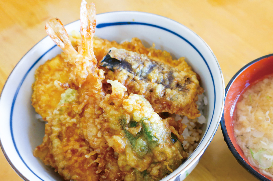 季節料理　春日　揚げたて具だくさんの「天丼」