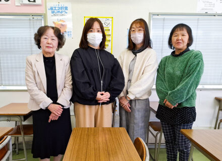 小山基礎アカデミー教室の先生方